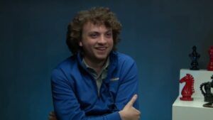 Hans Niemann Brewing Up a Comeback! | Round 10