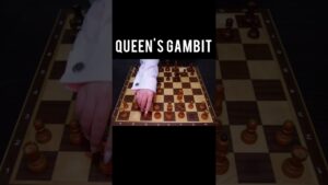 How to play a variation of the Queen’s Gambit #asmr #chess #queensgambit