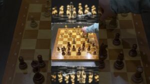 ЛОВУШКА ЧЕРНОПОЛЬНОЙ ЧУМЫ В ШАХМАТАХ #shrots #chess #шахматы