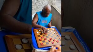 Golpe da voltinha #jogodedamas #checkers #damas #aprendadamas #chess