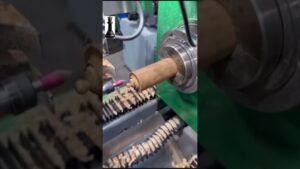 Turning a Queen chess piece ♟️