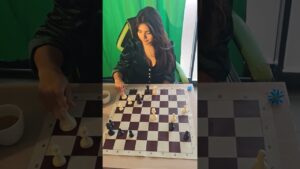 esa taza de cafe llevaba media hora fría #chess #shorts