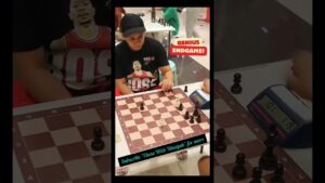 Chess pro VS Chess Noob. Pawn underpromotion #chess #magnuscarlsen #checkmate #chesstraps #hikaru