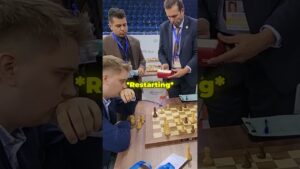 The 2 hand gambit💀💀 #chess #chesss #chessgrandmaster #funny #chessman #chessplayer #chessvibes