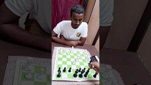 Two Bishops are Enough! #chess #chesscom #chesstuberhindi #chesstactics #trap #chessgame #chesstraps