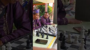 fans berat magnus carlsen vs fans garry kasparov#chess #magnuscarlsen #garrykasparov